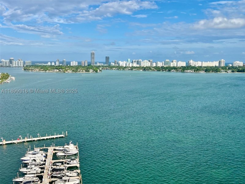Condo for sale at Grandview Palace 2308