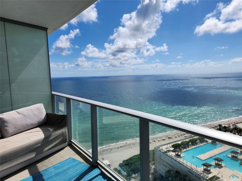 Condo for sale at Hyde Beach Resort Hollywood 2107