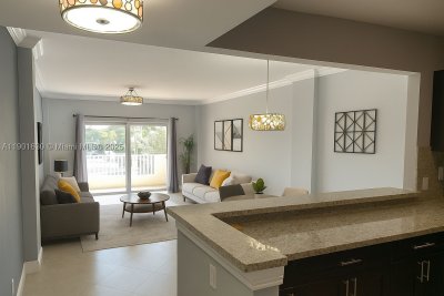 Comprar apartamento no Island Place At North Bay 2M