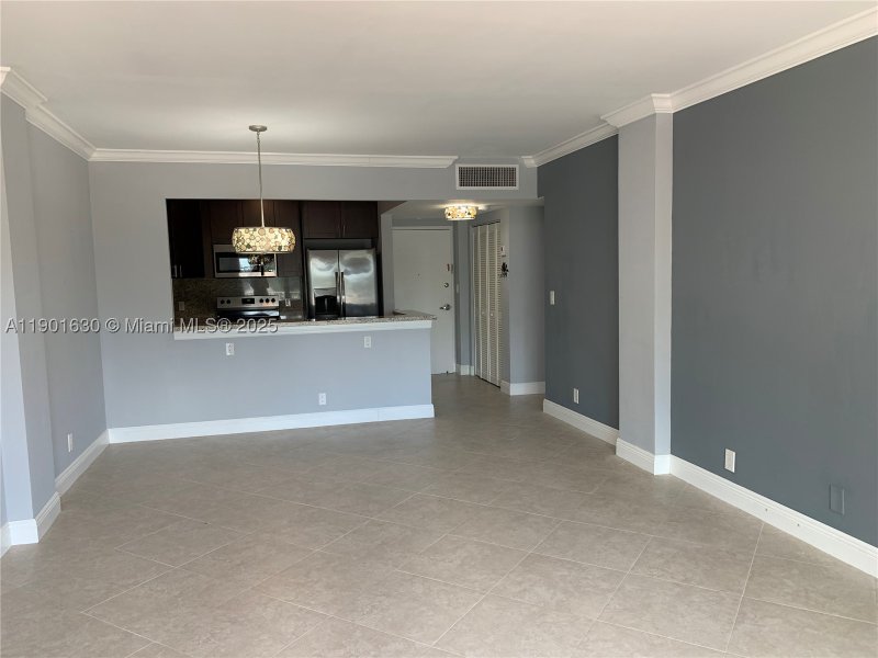 Condo for sale at Island Place At North Bay 2M