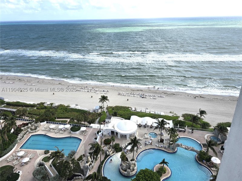 Condo for sale at Trump International Sonesta Beach Resort 1608
