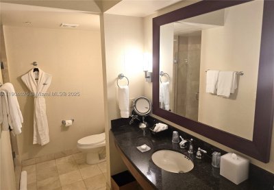 Comprar apartamento en Trump International Sonesta Beach Resort 1608