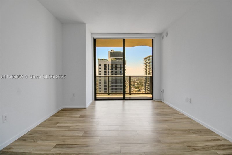Comprar apartamento en SLS Lux Brickell 4309