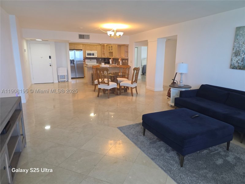 Apartment for rent at Sea Air Towers 1401