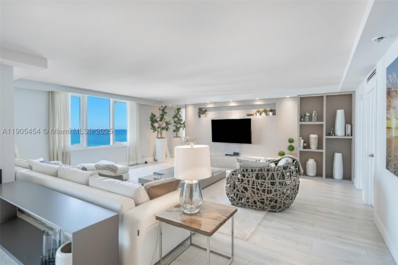 Comprar apartamento en Roney Palace 1414/1415