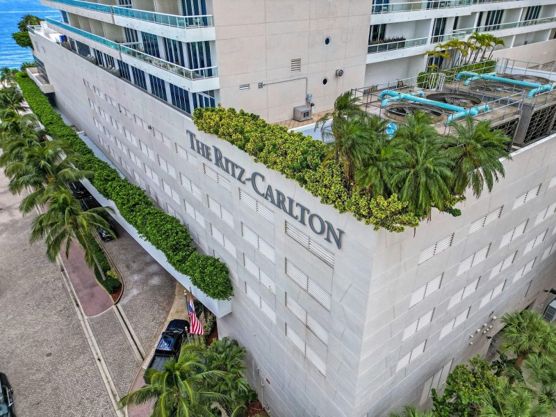 Condo for sale at Ritz Carlton Residences Fort Lauderdale Beach 1709