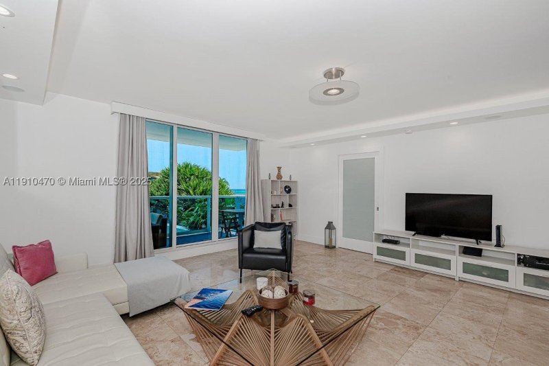 Alquiler de apartamento en Roney Palace 310