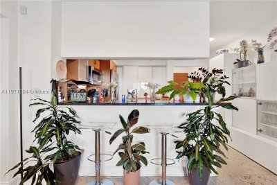 Comprar apartamento no Brickell on the River North 2910