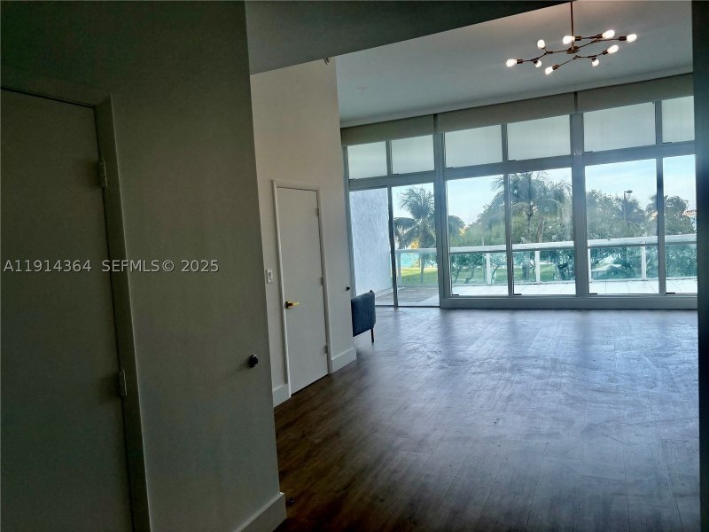 Condo for sale at 1800 Club 306