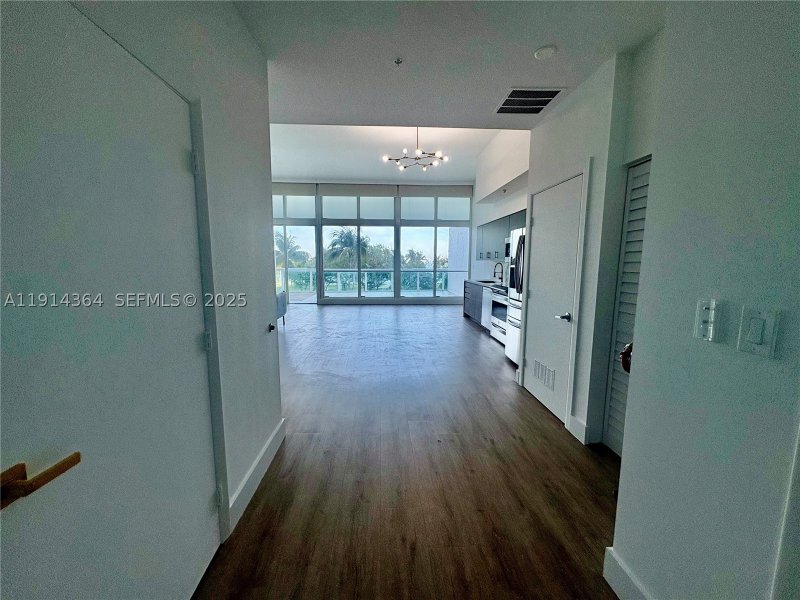 Condo for sale at 1800 Club 306