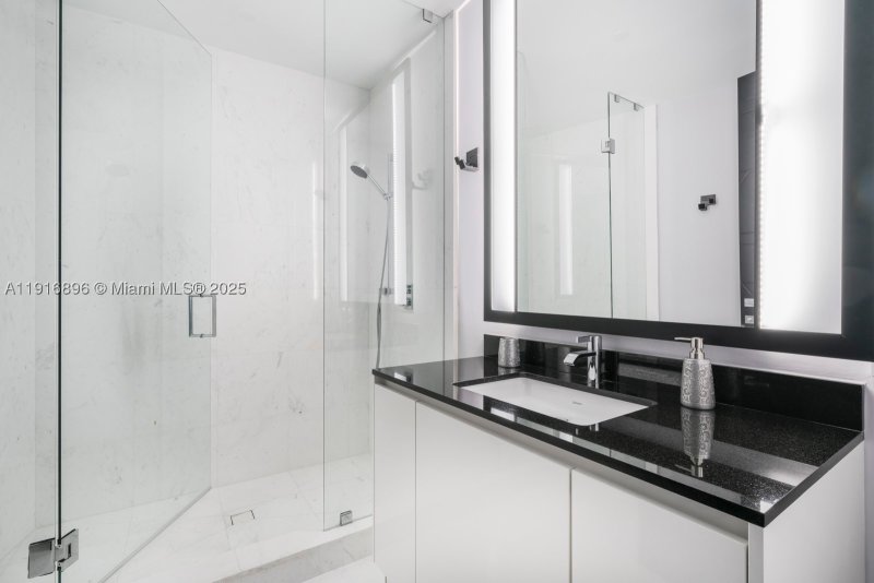 Condo for sale at Porsche Design Tower 3505