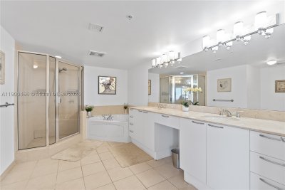 Comprar apartamento no La Perla 3604