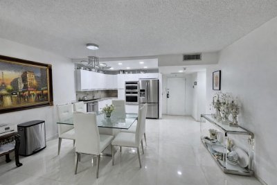 Comprar apartamento en Olympus Condo 403