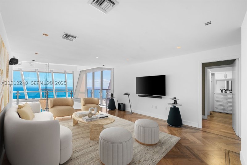 Condo for sale at Jade Ocean 4806