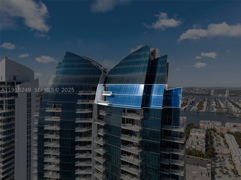 Condo for sale at Jade Ocean 4806