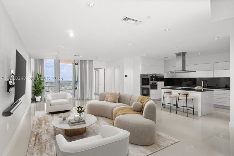 Condo for sale at Jade Ocean 4806