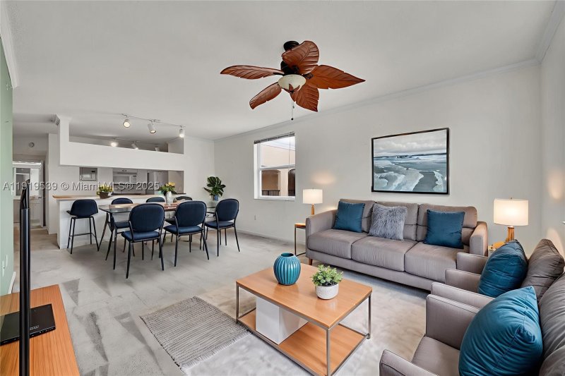 Condo for sale at Porto Bellagio 3612
