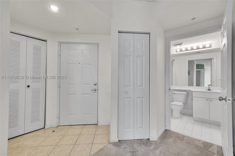 Condo for sale at Porto Bellagio 3612