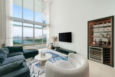 Aluguel de apartamento no 900 Biscayne 905