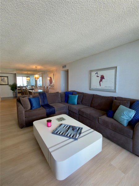 Apartment for rent at Catania at Quadomain 1505