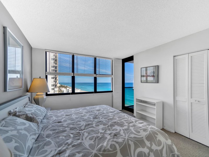 Apartment for rent at Catania at Quadomain 1505