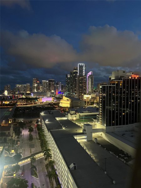 Apartment for rent at Opera Tower 2606