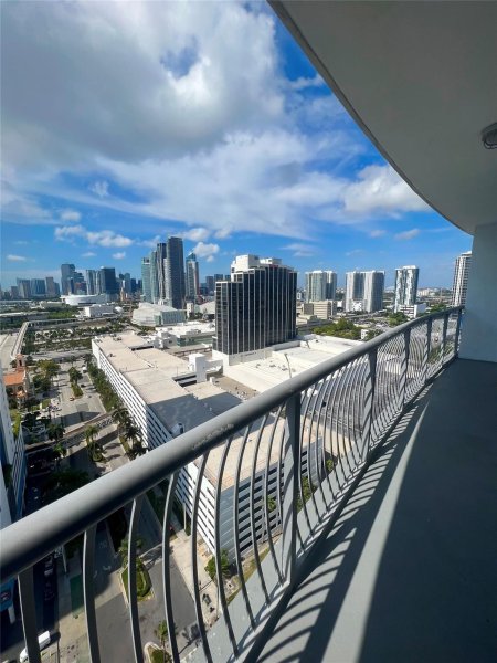 Apartment for rent at Opera Tower 2606