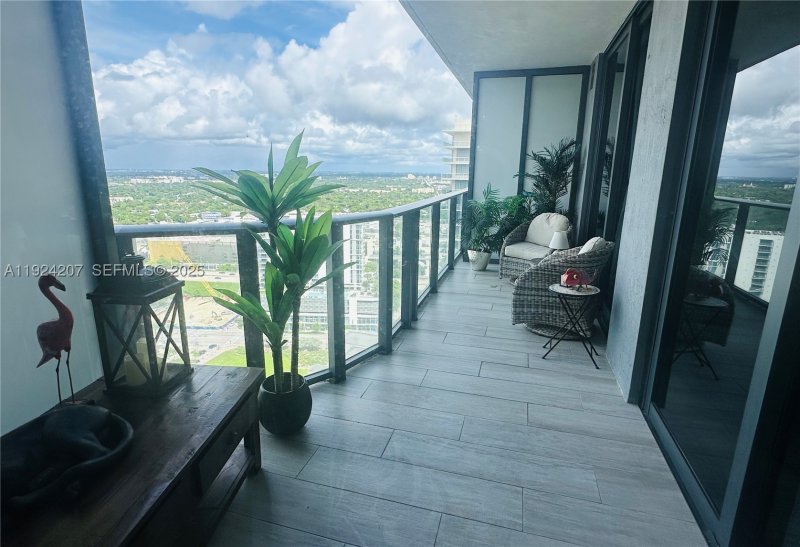 Apartment for rent at Hyde Midtown 3014