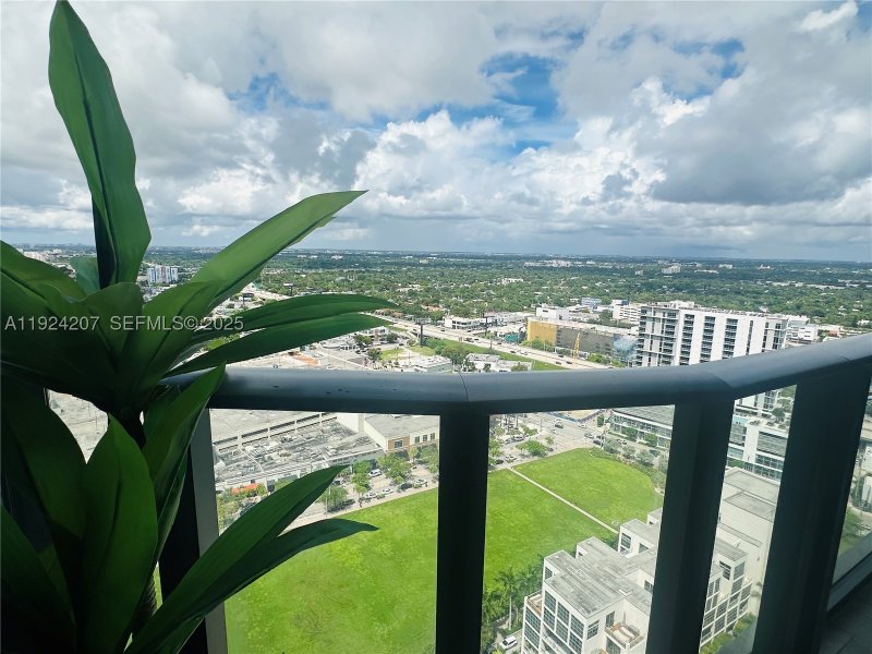 Apartment for rent at Hyde Midtown 3014