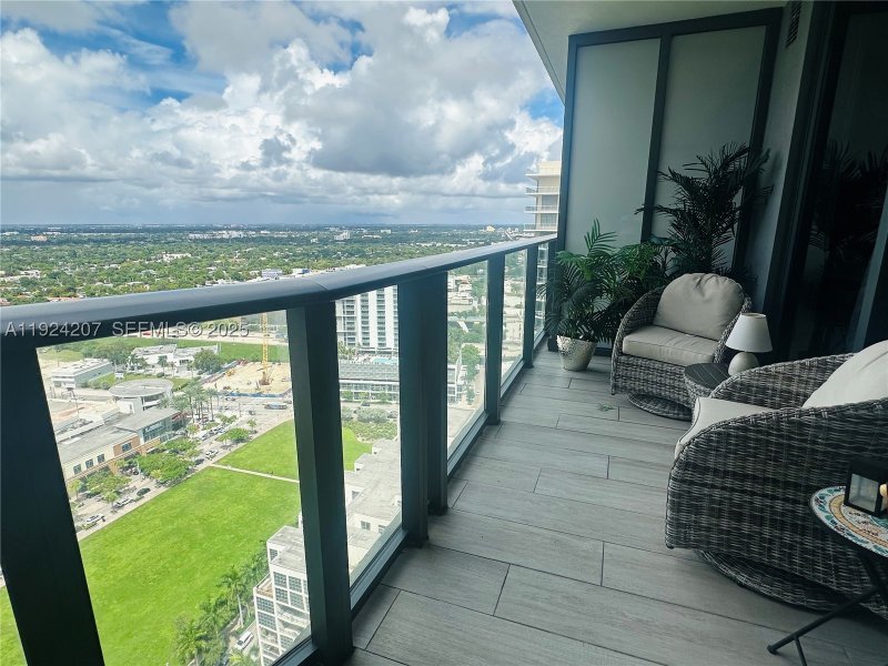 Apartment for rent at Hyde Midtown 3014