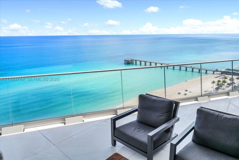 Comprar apartamento en Jade Signature 1802