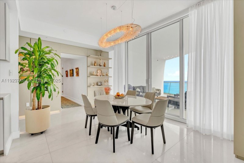 Comprar apartamento en Jade Signature 1802