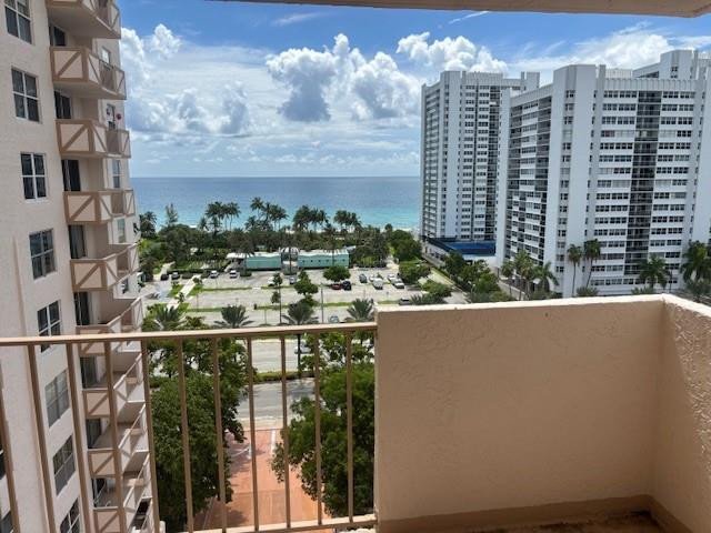 Condo for sale at Prince George 11N