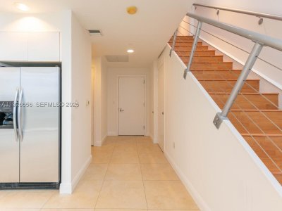 Comprar apartamento en Avenue on Brickell 1050 Tower 606