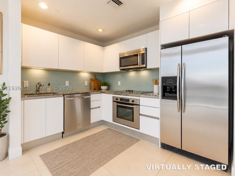 Comprar apartamento en Avenue on Brickell 1050 Tower 606