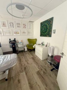 Comprar apartamento no Olympus Condo