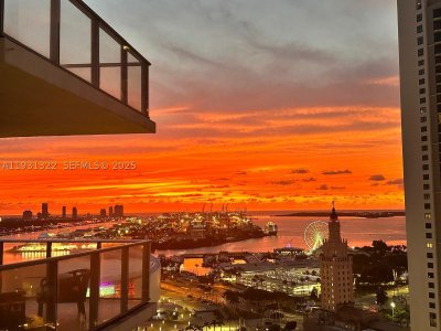 Comprar apartamento en Paramount Miami WorldCenter 2212