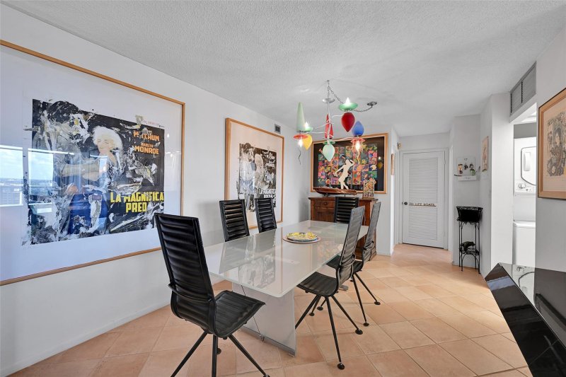 Condo for sale at Vantage View 1809