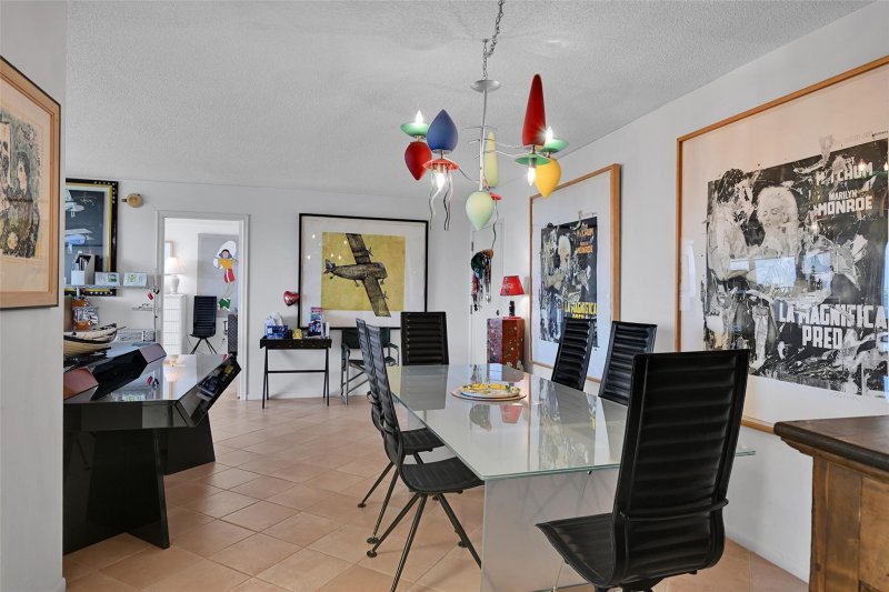 Condo for sale at Vantage View 1809