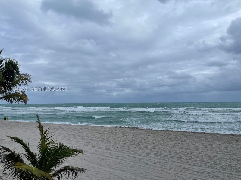 Apartment for rent at Parker Plaza Estates 805