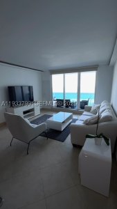Alquiler de apartamento en Roney Palace 1025