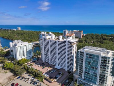 Comprar apartamento en The Corinthian 21D