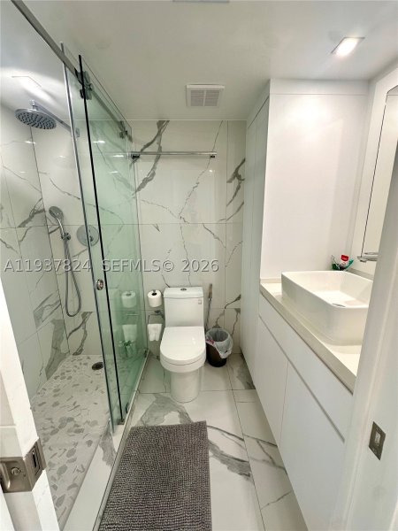 Alquiler de apartamento en Royal Club Condo 408