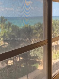 Aluguel de apartamento no Aventura Beach Club 323