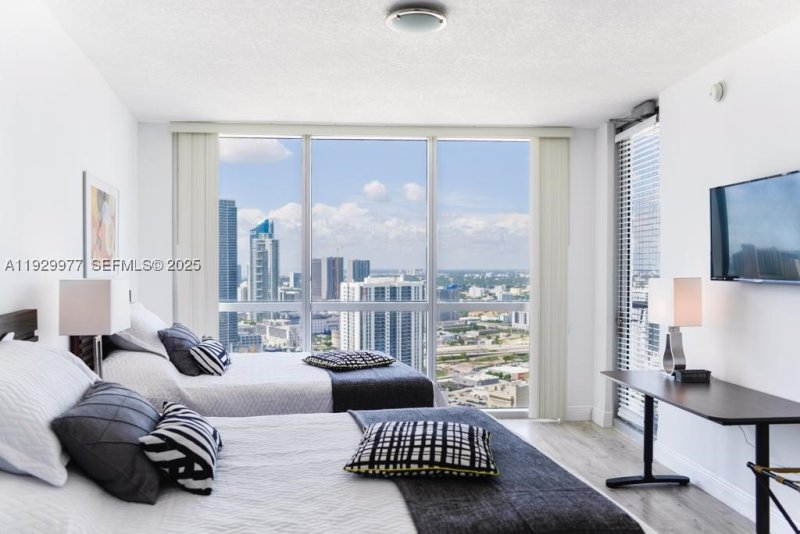Aluguel de apartamento no Opera Tower 4814