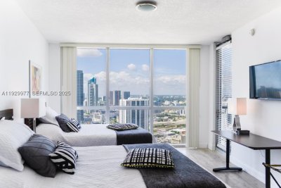 Alquiler de apartamento en Opera Tower 4814