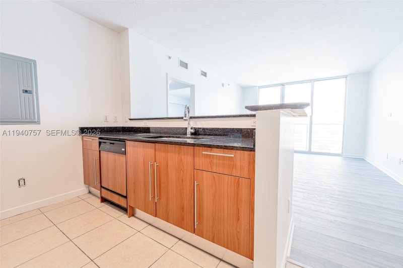 Comprar apartamento en One Miami West Tower 1108