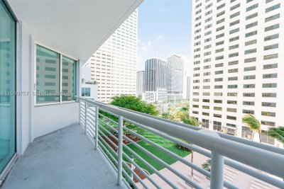 Comprar apartamento en One Miami West Tower 1108