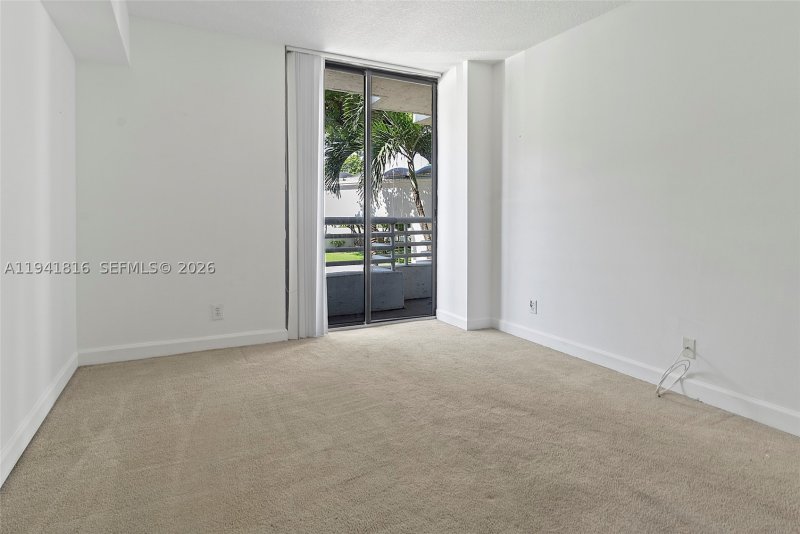 Condo for sale at Parc Central Aventura 202