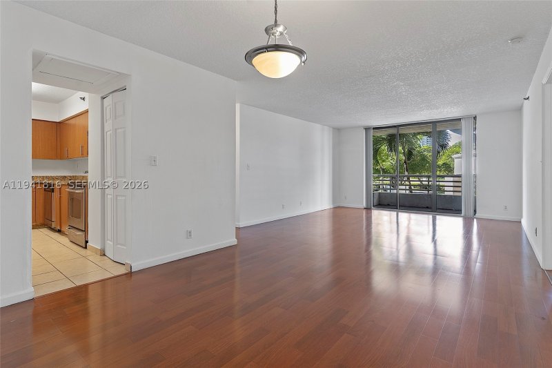 Condo for sale at Parc Central Aventura 202